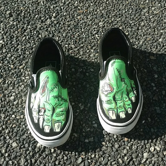 zombie skate vans
